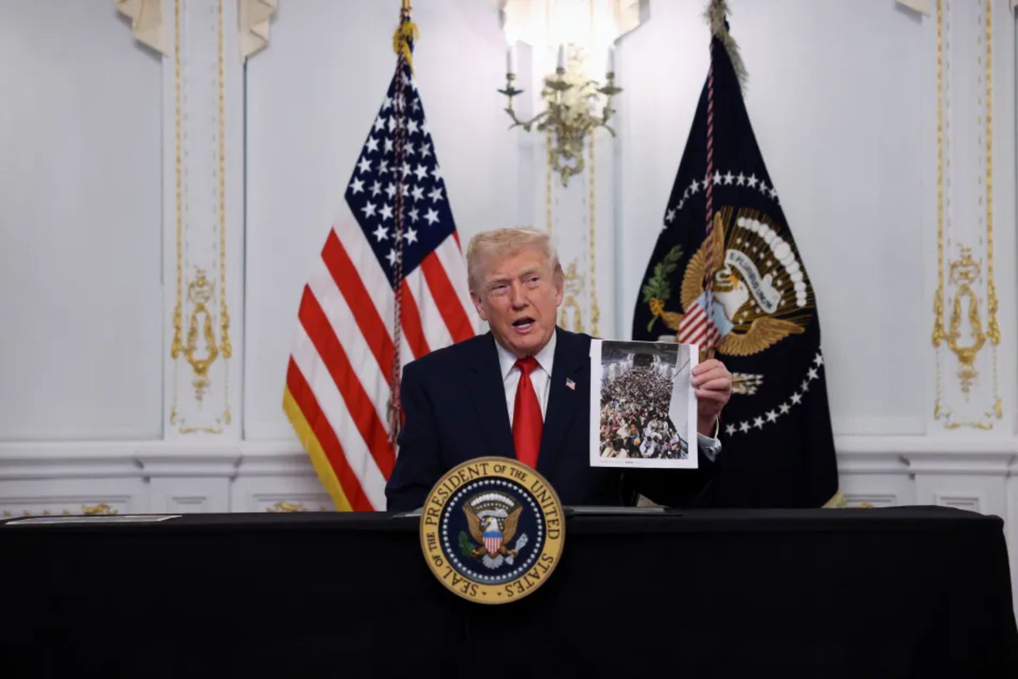 Адміністрація Трампа заморозила імміграцію з 19 країн: хто постраждає
