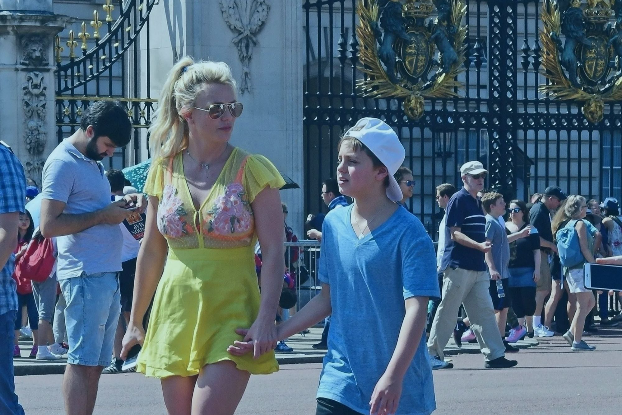 Britney Spears plans to move to Britain: what made the star leave the USA