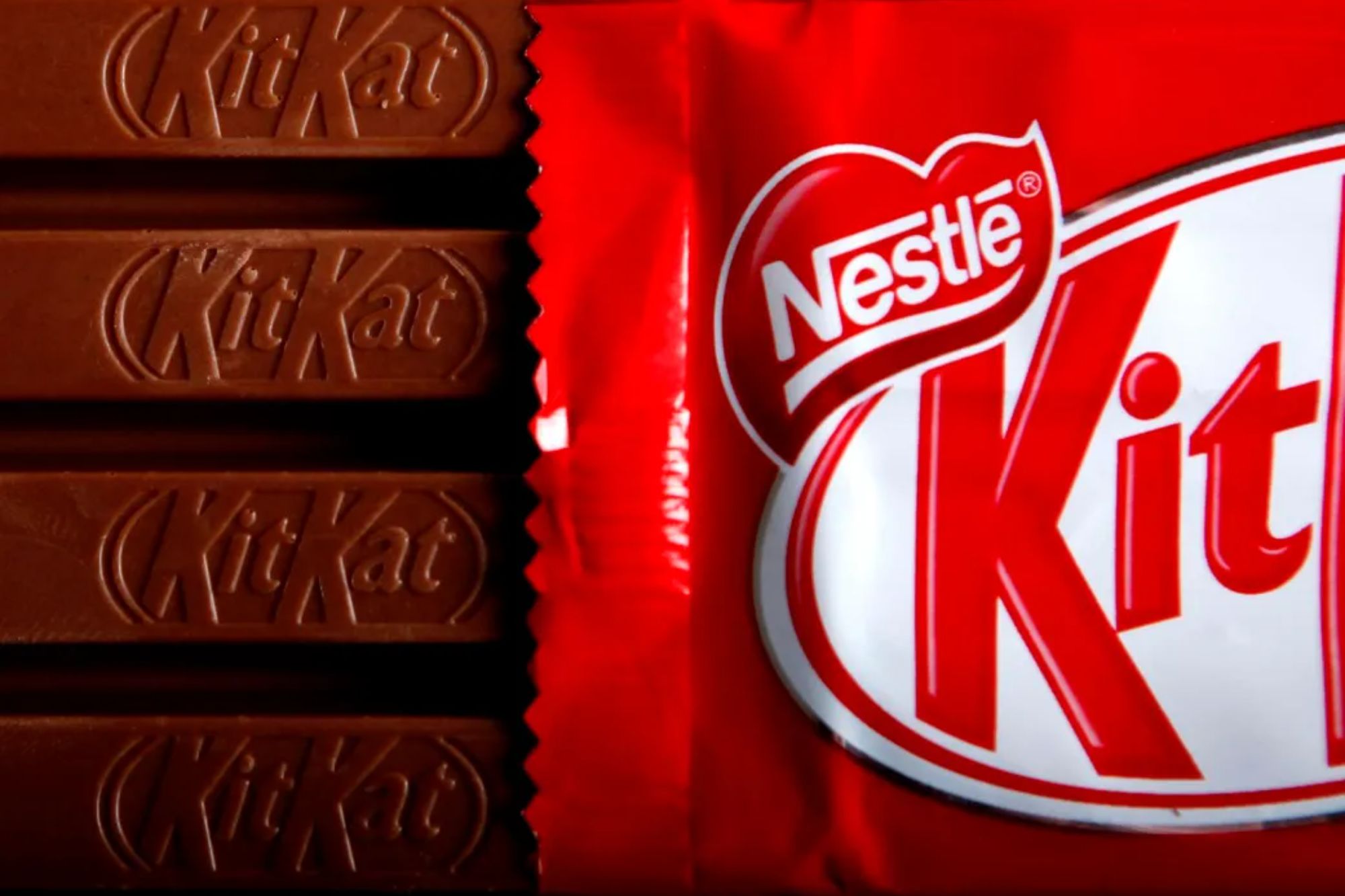 KitKat Mint Aero на белом фоне