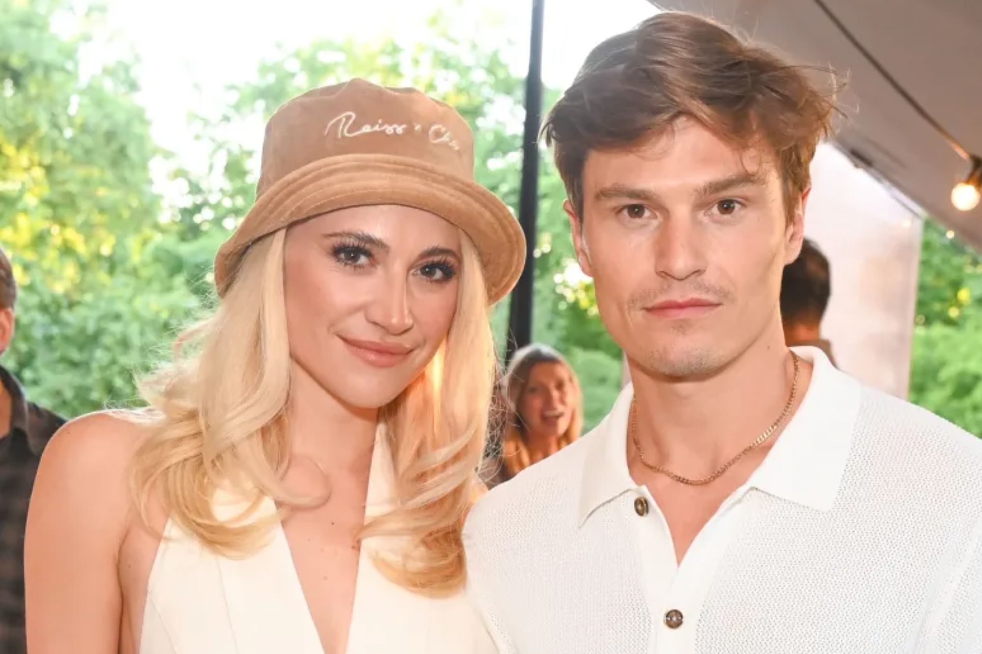 Pixie Lott reveals the secret of her marriage: first dates at Nando's