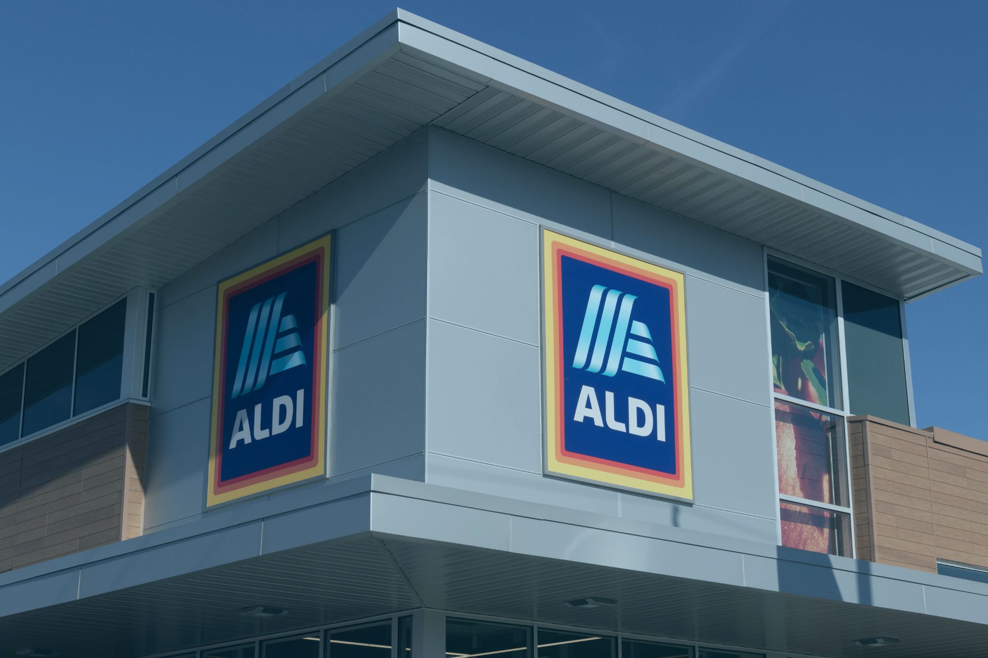 ALDI возвращает любимый вкус Baileys за половину цены: что предлагают покупателям