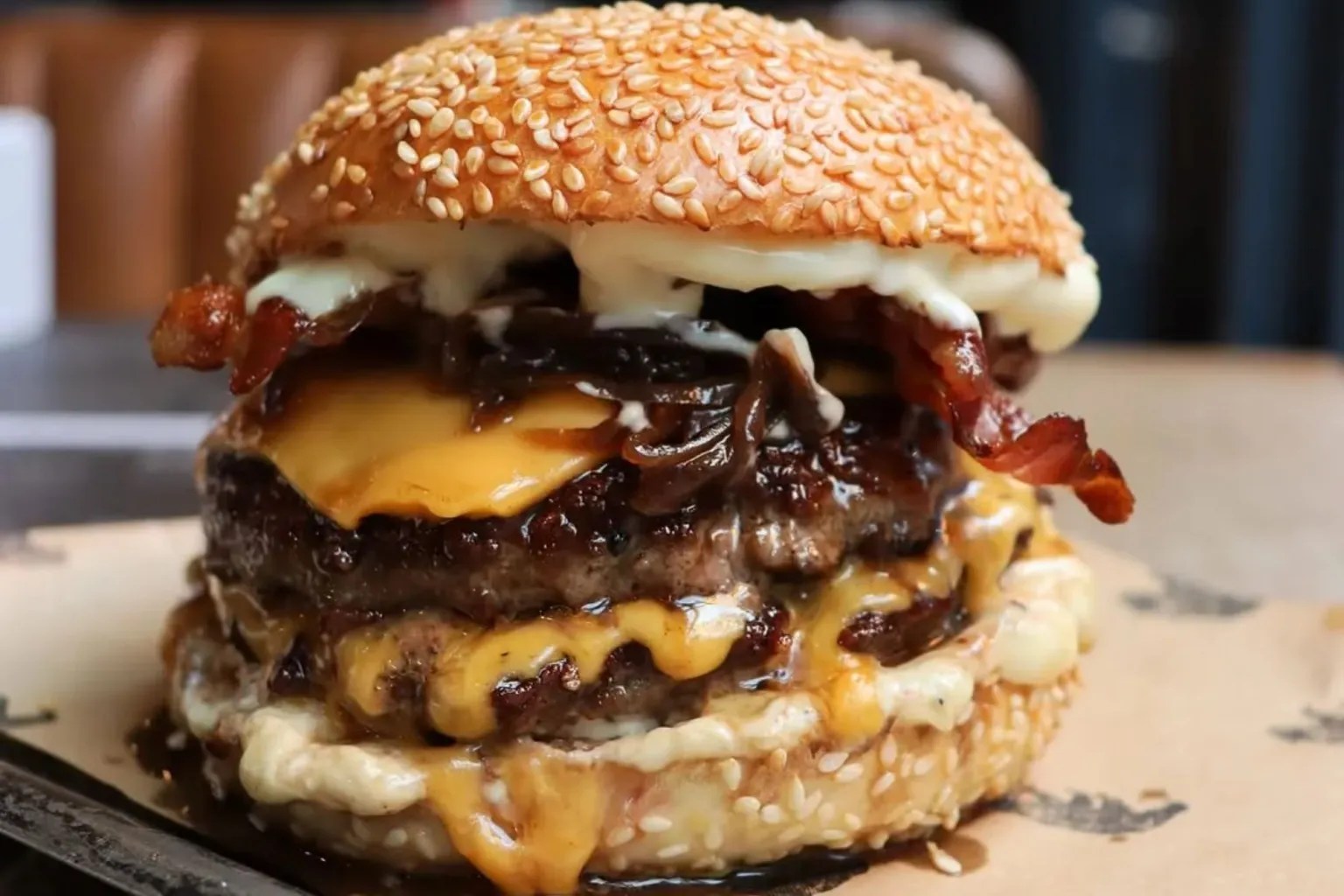 Бесплатные бургеры завтра: сеть Honest Burgers дарит первым 100 клиентам