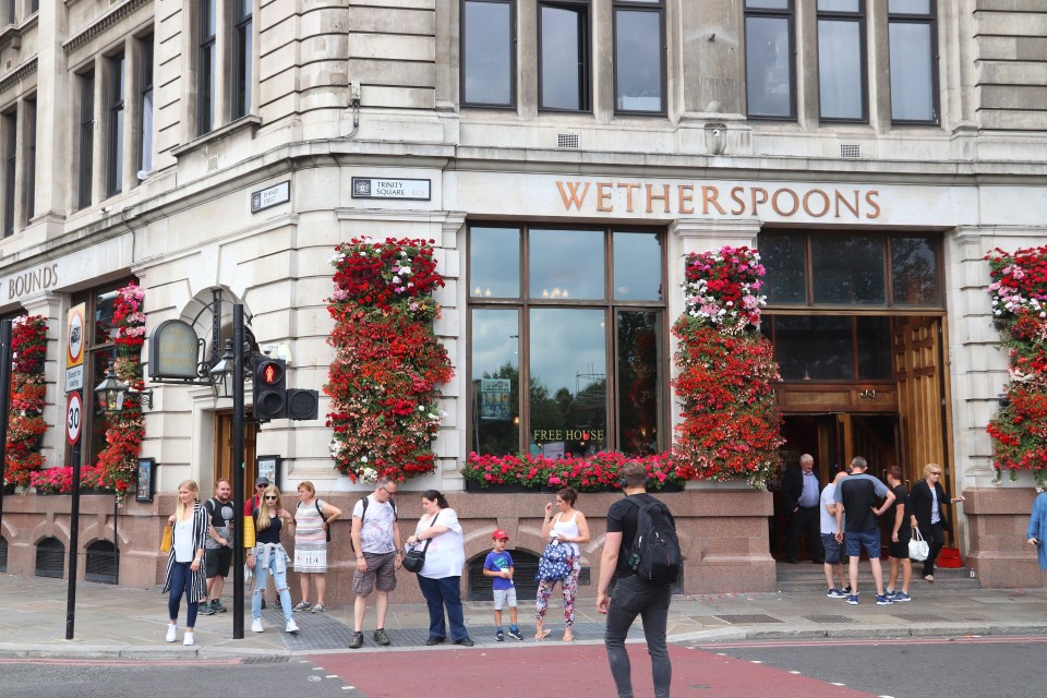 Wetherspoons відкриває 15 нових пабів у Великій Британії: деталі партнерства