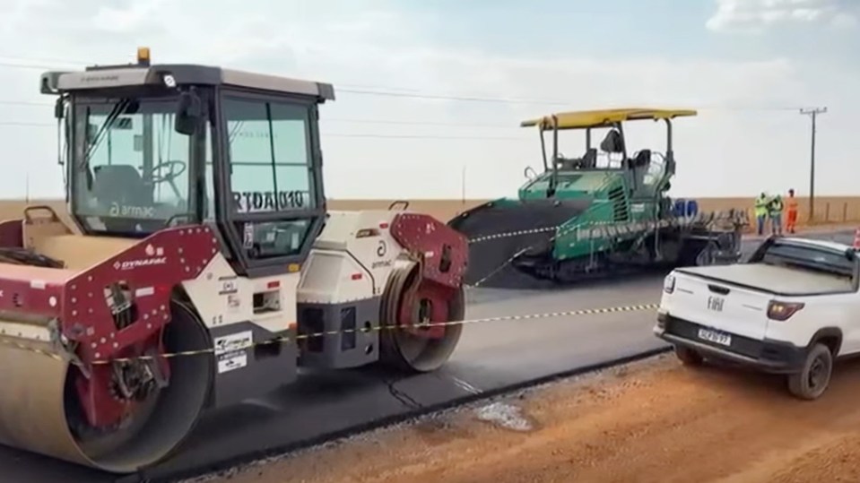 Троє робітників загинули під час асфальтування в Бразилії: що сталося