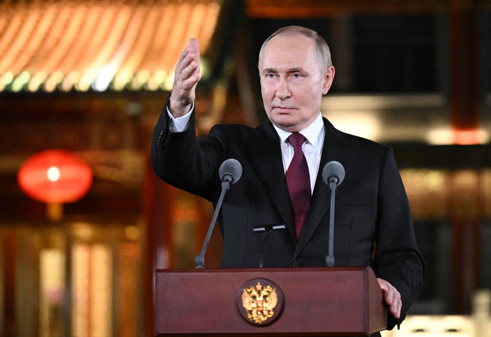 Секрет влади Путіна: як секс-компромат допоміг йому прийти до влади