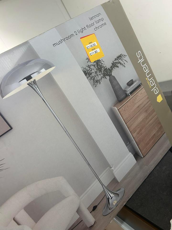 Лампа за £11 у Dunelm: як знайти меблеві світильники зі знижкою 90%