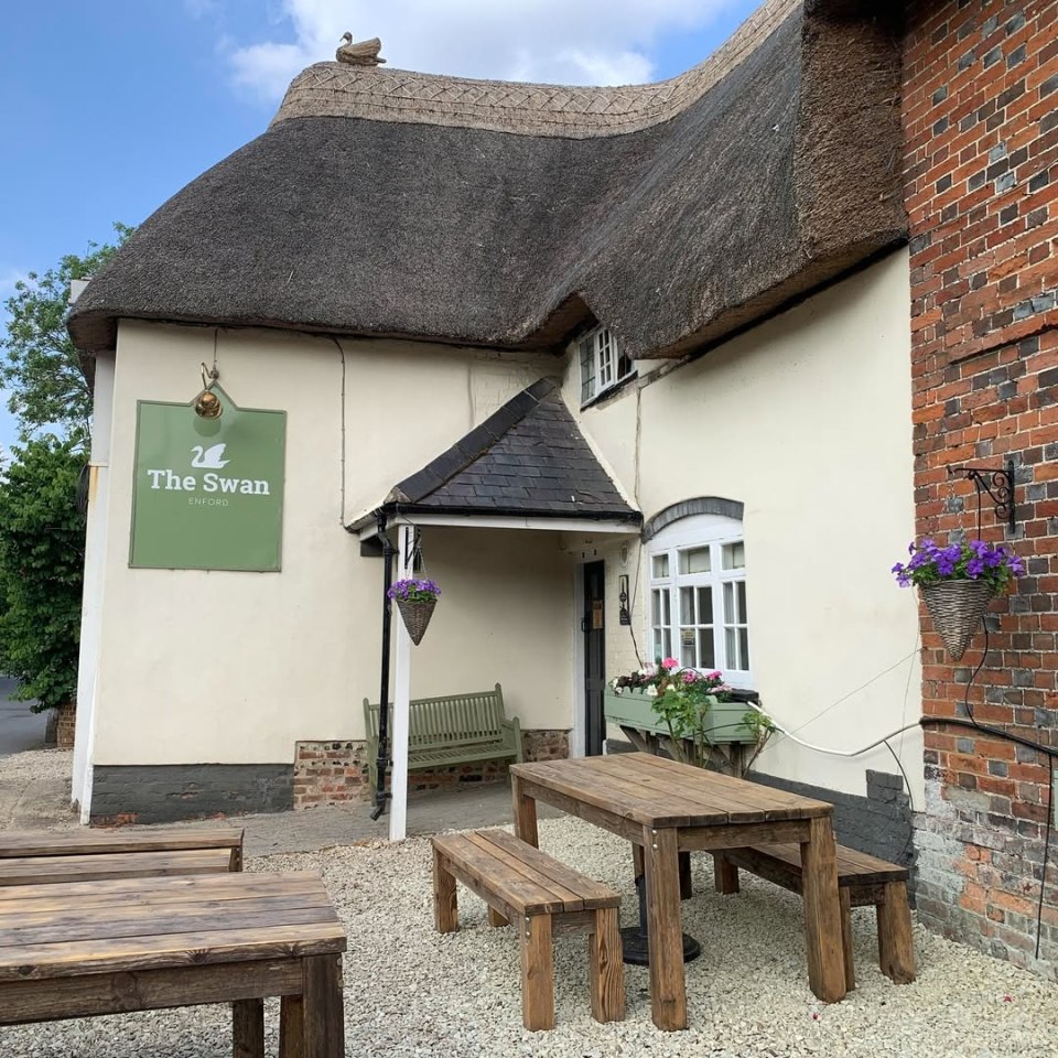 Hollywood actor Rupert Everett works in a pub in Wiltshire: what is the reason