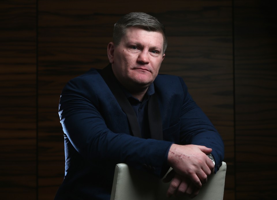 Ricky Hatton ist im Alter von 46 Jahren gestorben: Boxlegende tot in seinem eigenen Haus aufgefunden