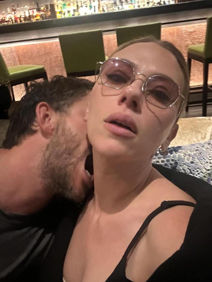 Jonathan Bailey Bites Scarlett Johansson on the Neck: A Bright Shot from the Set