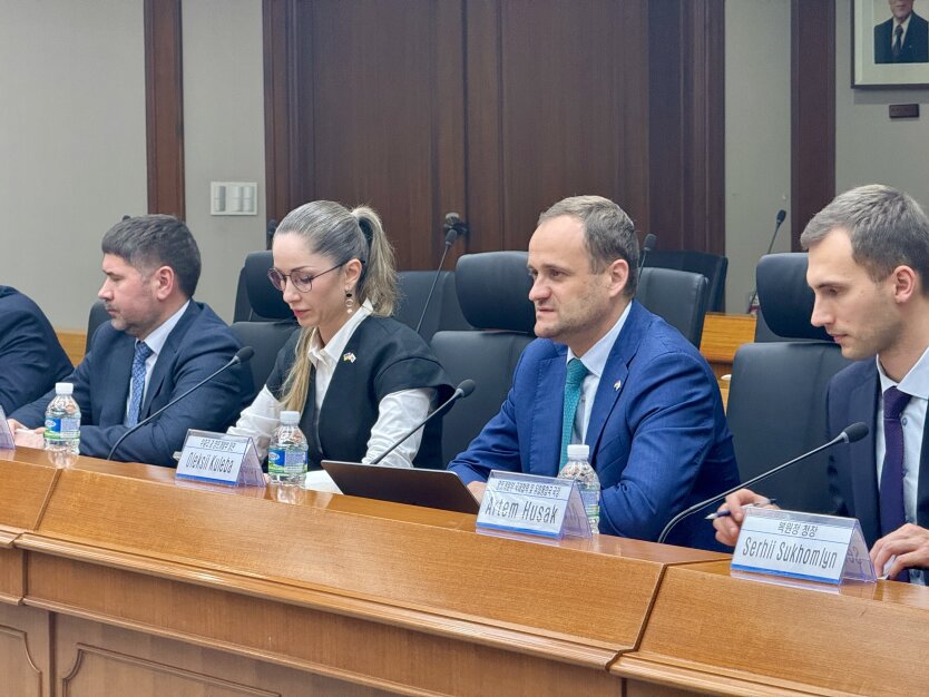 Україна закупить 20 швидкісних електропоїздів у Кореї: деталі угоди