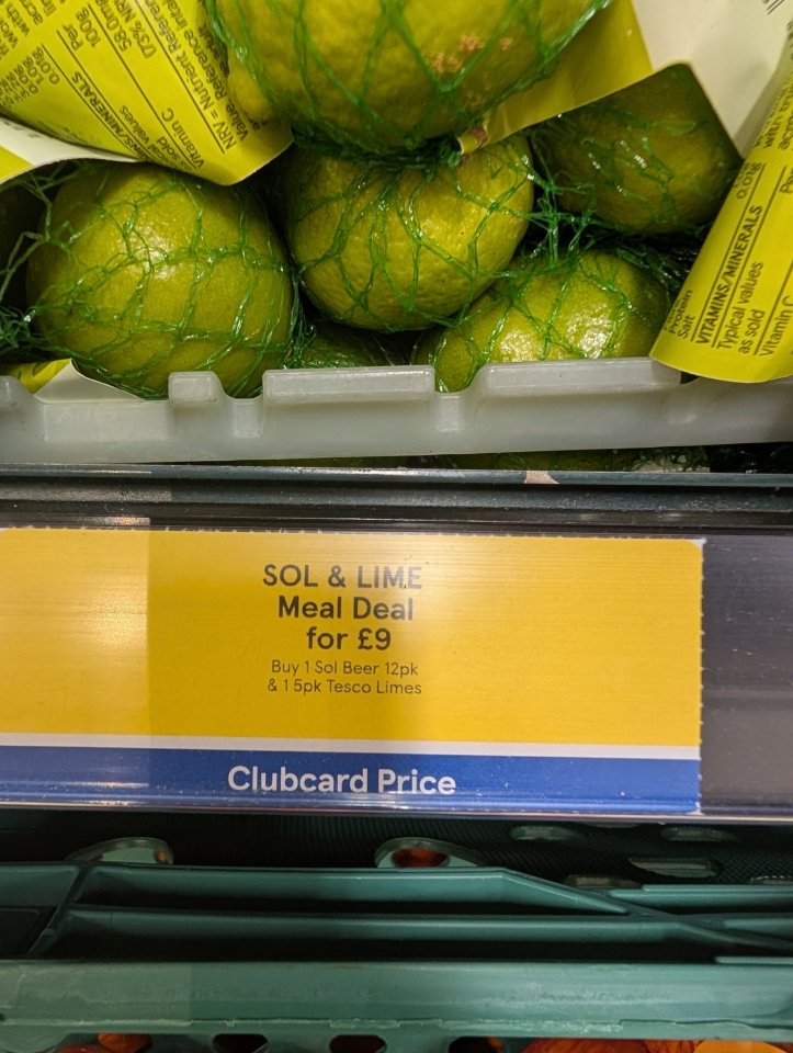 Tesco пропонує пиво замість їжі у новому «meal deal»: у чому причина скандалу