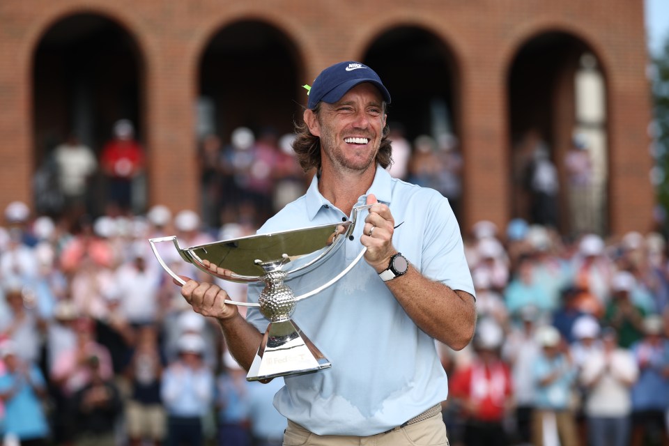 Томмі Флітвуд виграв Тур PGA та £7,4 мільйона: перша перемога гольфіста в США