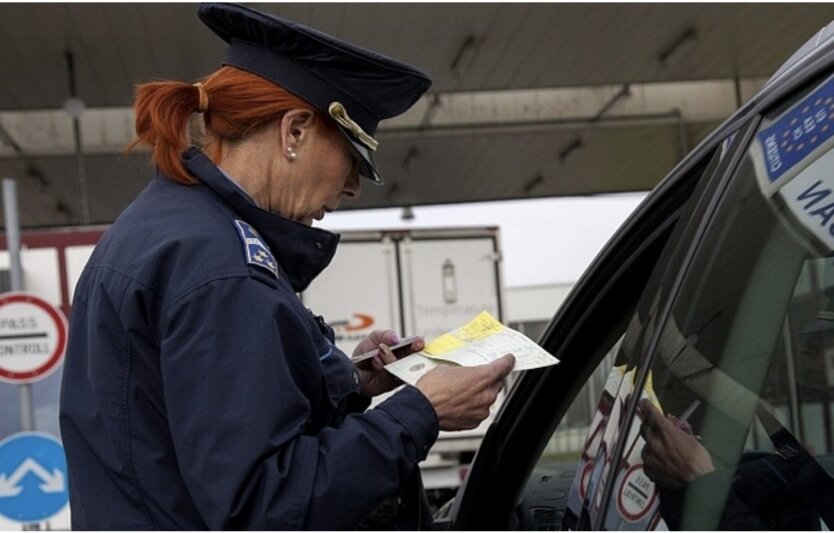 Выезд за границу на чужом авто: новое свидетельство обязательно для всех