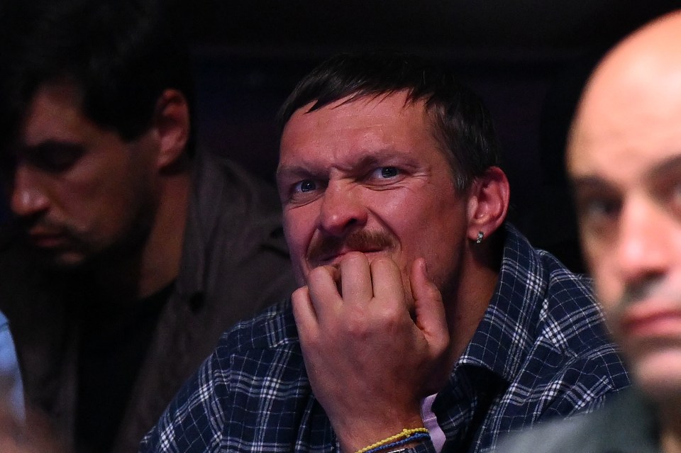 Усик відповів Полу на план бою в ММА: Чекатиму тебе в клітці