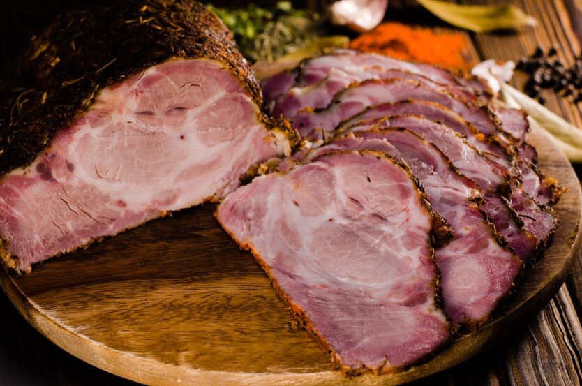 Bereits 660 Hryvna pro Kilo: Auchan, Metro und Varus haben die Preise für Speck, Schinken und Rindfleisch erhöht