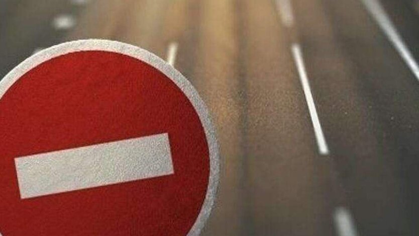 In Kiew wird der Verkehr in mehreren Straßen eingeschränkt: Umgehungspläne für Fahrer