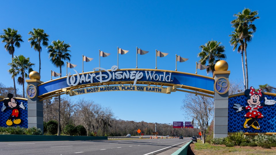 Disney резко повышает цены на билеты: некоторые абонементы подорожали на $150