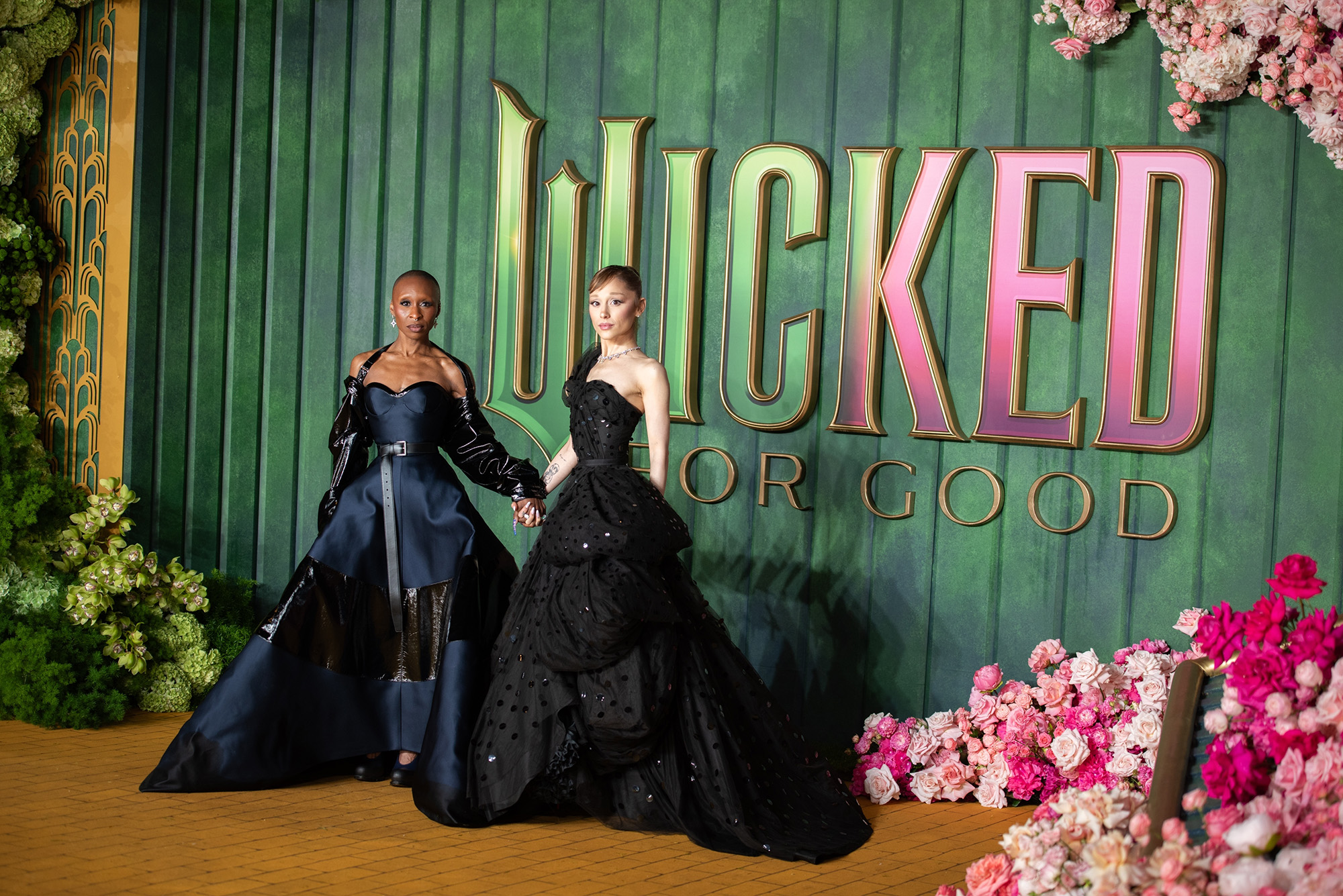 The musical Wicked collected £170 million over the weekend: audience interest dynamics