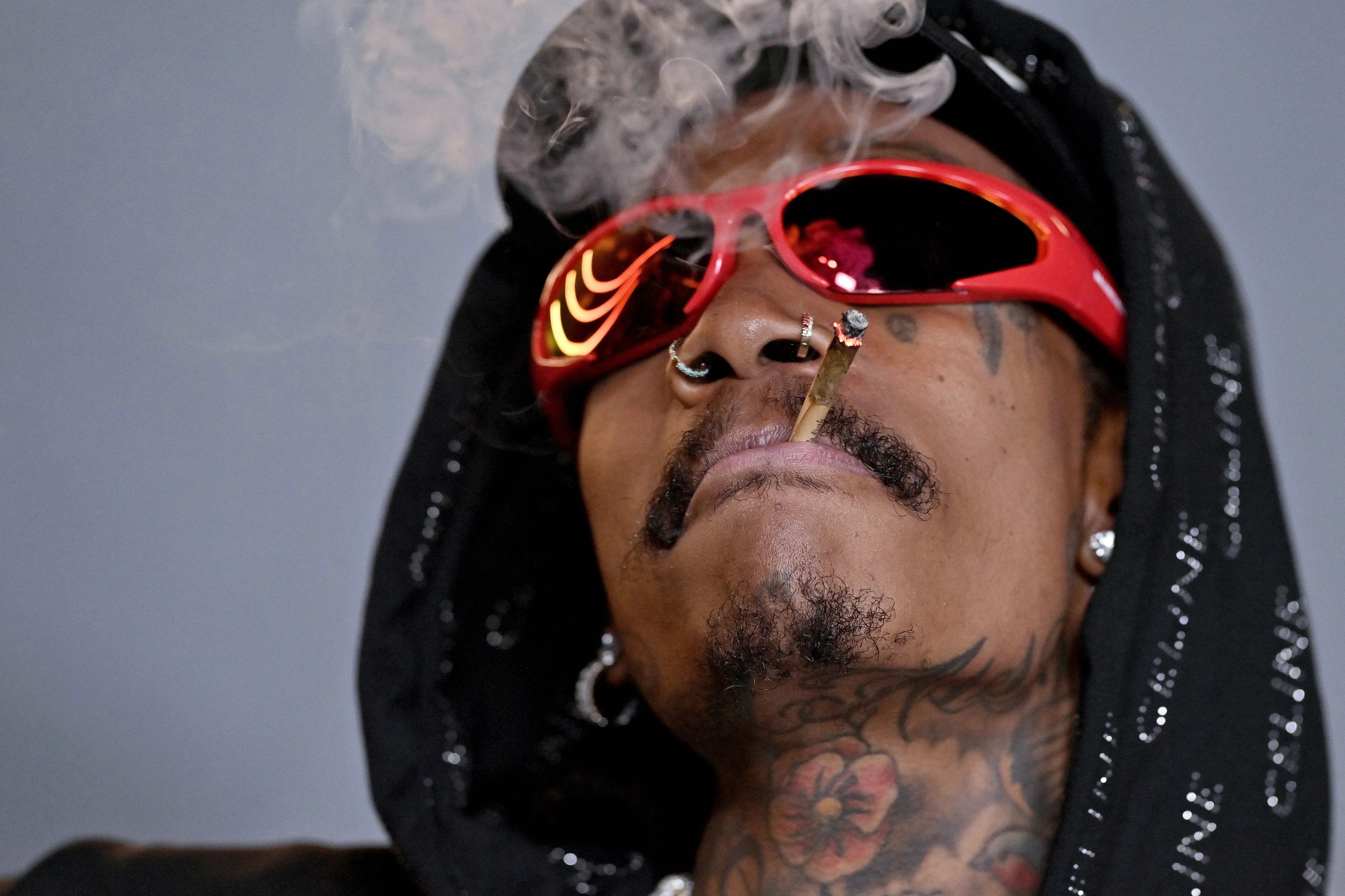 Wiz Khalifa received 9 months in prison in Romania: reason - smoking on stage