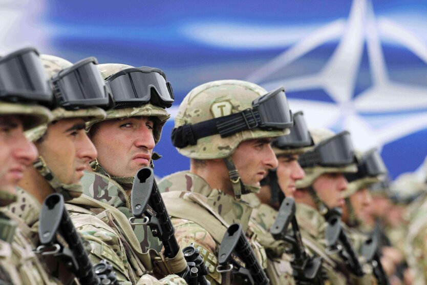 Польща дозволила військам НАТО перебувати на своїй території: деталі рішення