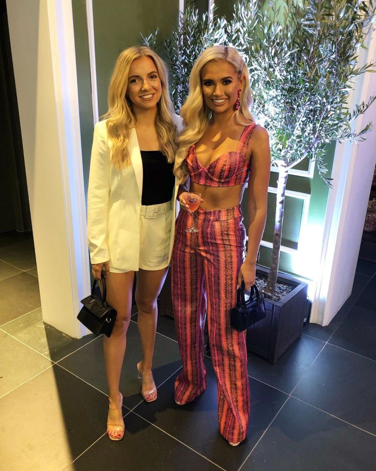 Moaning Molly-Mae and controversial sister Zoe bag free seat upgrade after complaining on social media